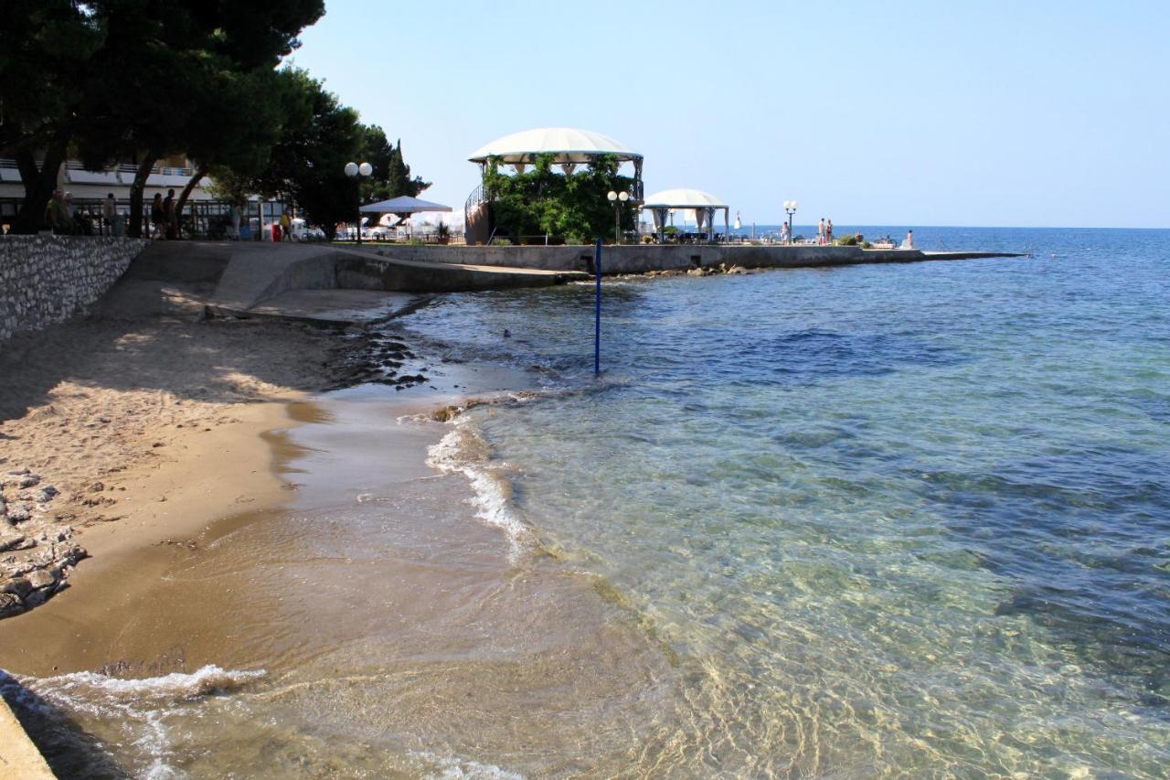 Apartments With A Parking Space Umag - 7057 מראה חיצוני תמונה