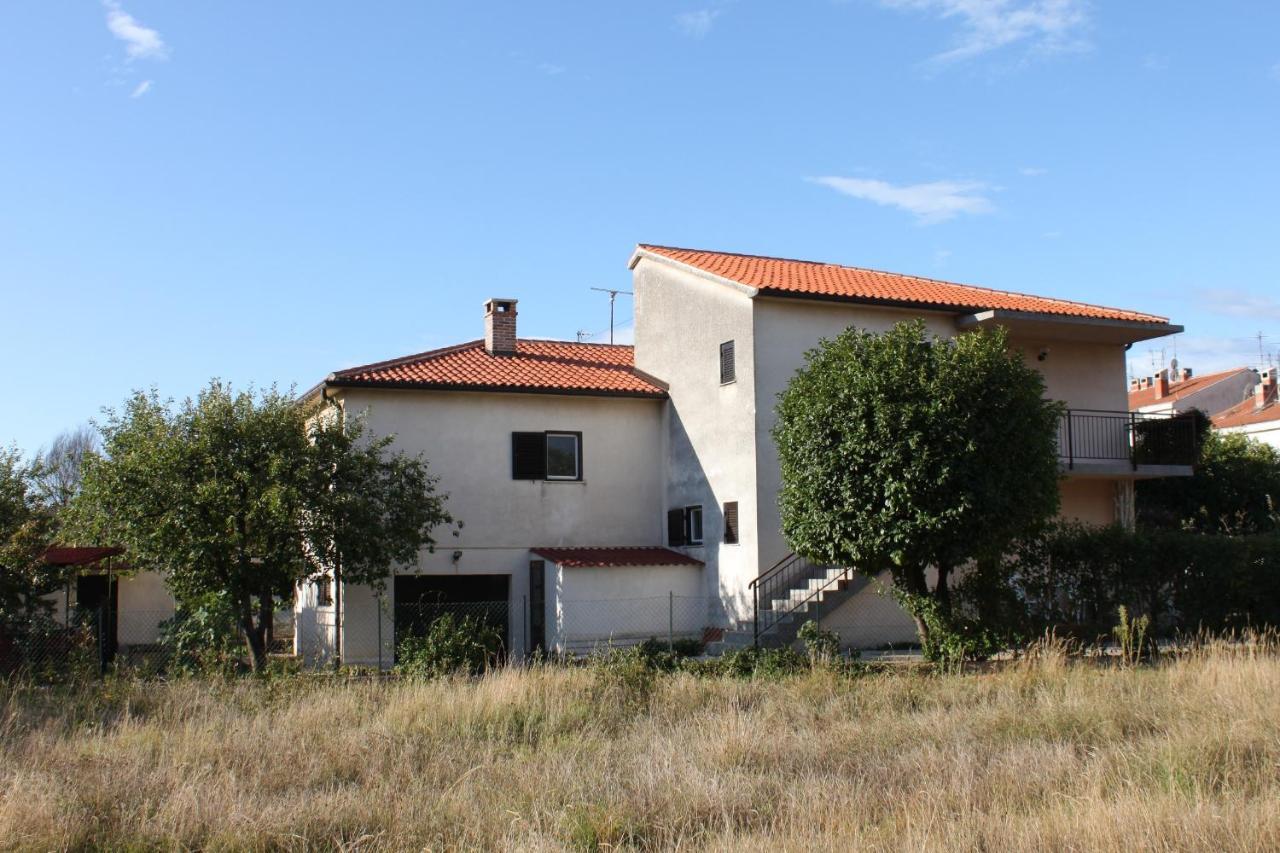 Apartments With A Parking Space Umag - 7057 מראה חיצוני תמונה