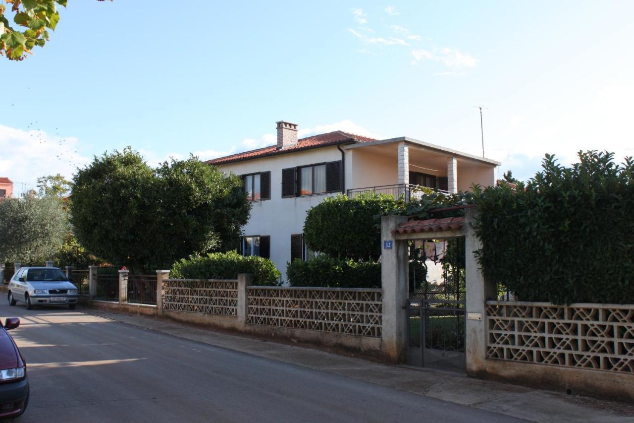 Apartments With A Parking Space Umag - 7057 מראה חיצוני תמונה