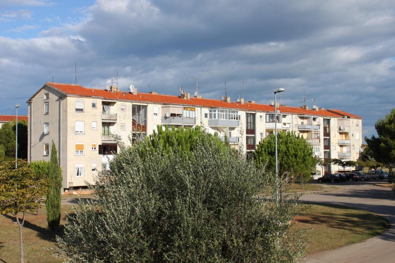Apartments With A Parking Space Umag - 7057 מראה חיצוני תמונה